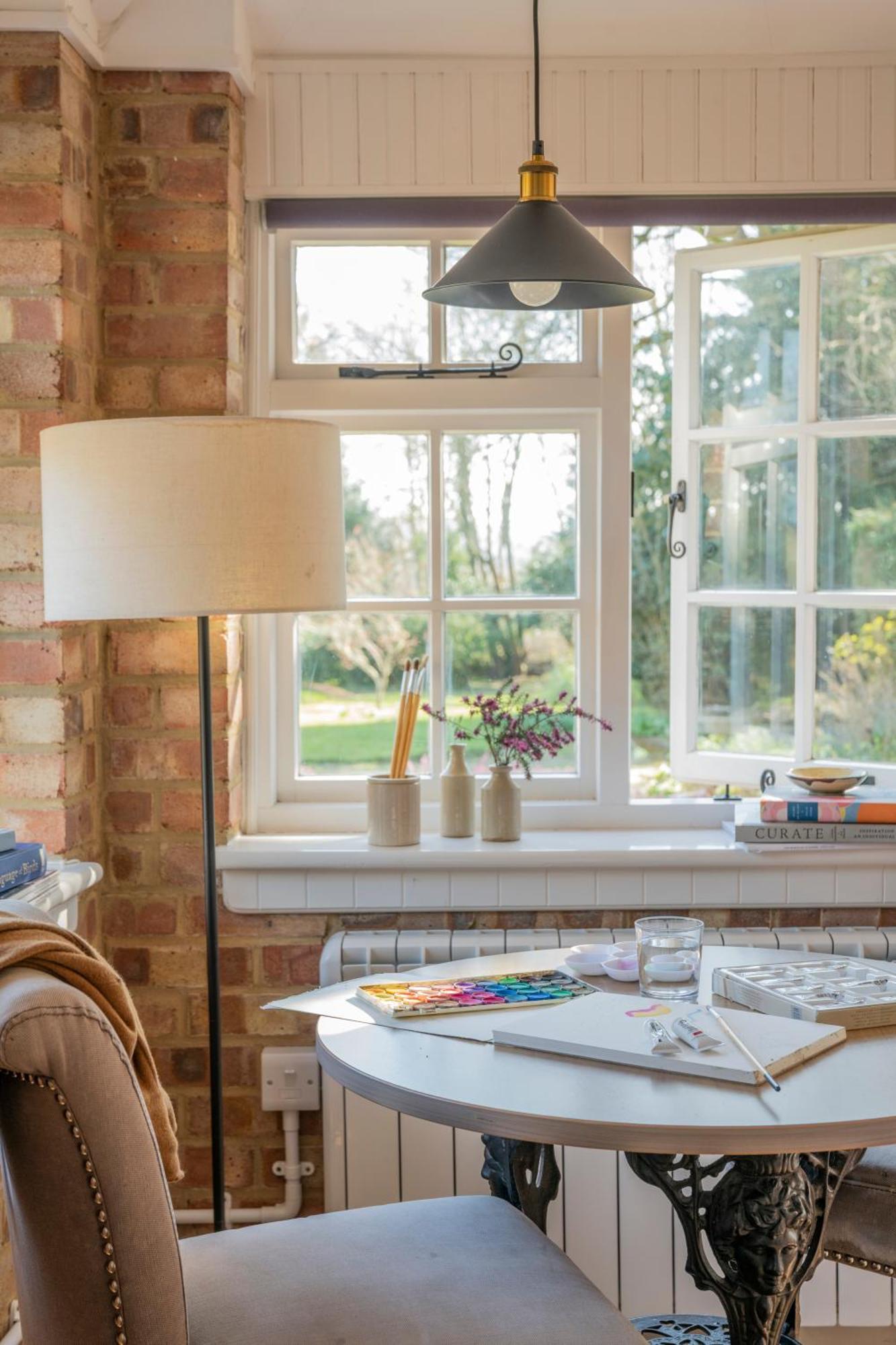 Hurstpierpoint Old Mill Lodge By Huluki Sussex Stays מראה חיצוני תמונה